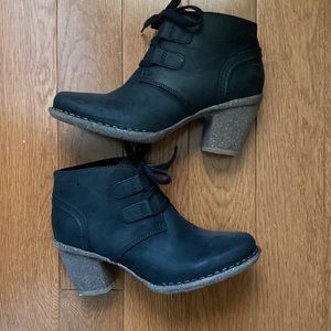 Clarks booties NWOT